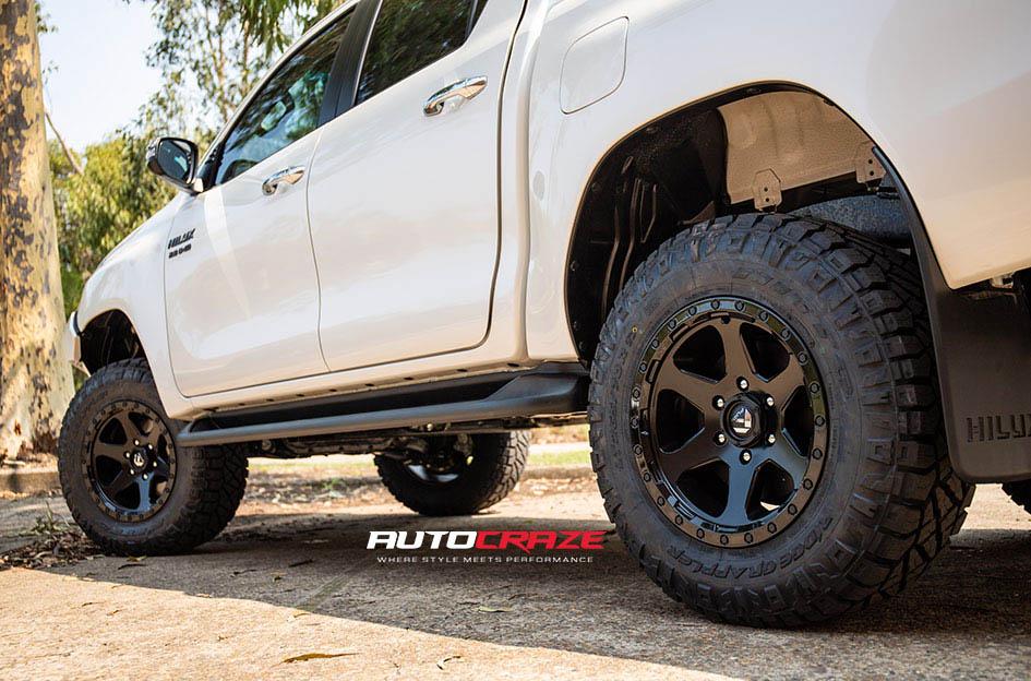 TOYOTA HILUX N80 4WD RIPPER MATTE BLACK
